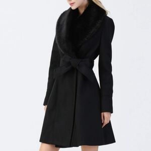 Chicwish Black Faux Fur Collar Trench Coat